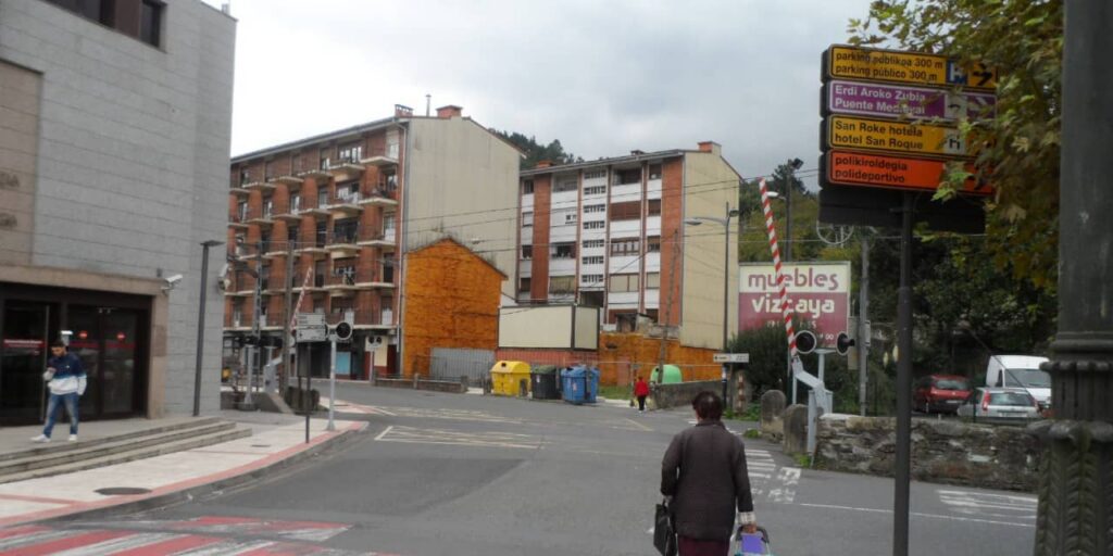 Estación, 6