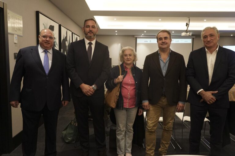 La presencia de Grupo Iparbaiw en el II Encuentro DEIA Rehabilitación de Viviendas